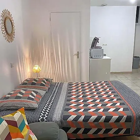 Chaleureux Centre Apartment