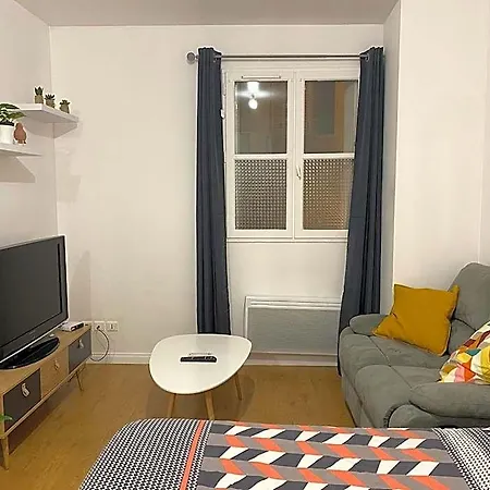 Chaleureux Centre Apartment *